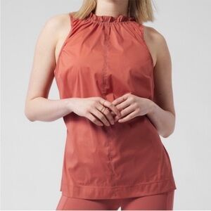 LN ATHLETA SLEEVELESS TOP SIZE SMALL coral red color